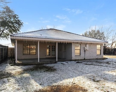 6000 Lavaca Drive - Photo Thumbnail 14