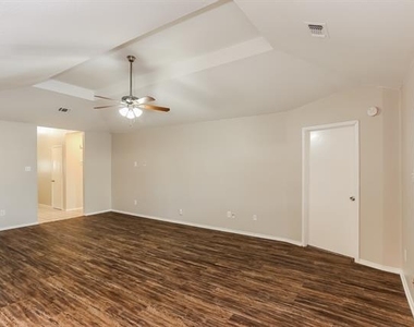 6000 Lavaca Drive - Photo Thumbnail 3