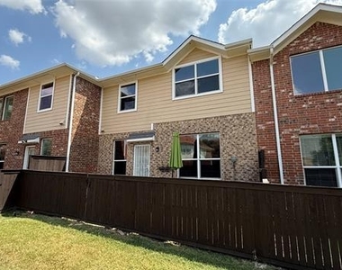 4651 Penelope Lane - Photo Thumbnail 2