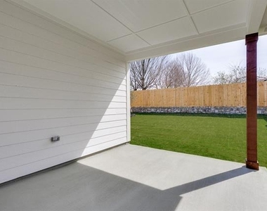 1710 Paul Drive - Photo Thumbnail 2
