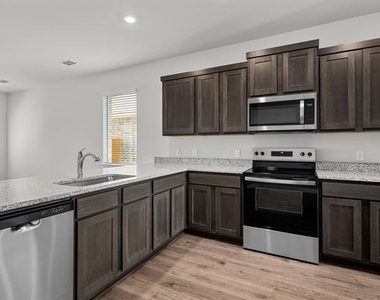 1710 Paul Drive - Photo Thumbnail 3