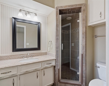 2728 Northcrest Drive - Photo Thumbnail 21