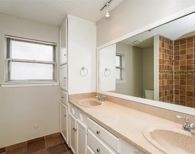 3417 Willowcrest Drive - Photo Thumbnail 16