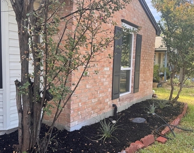 7512 Independence Drive - Photo Thumbnail 6