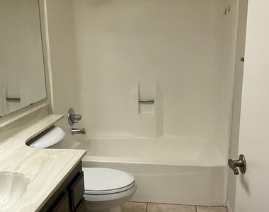 5122 E Edgemont Avenue - Photo Thumbnail 10