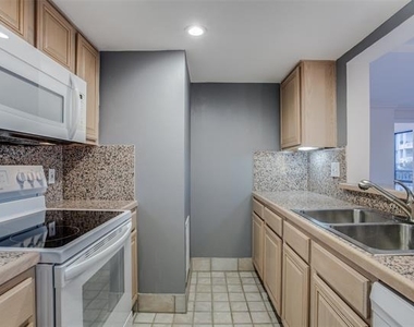 4242 Lomo Alto Drive - Photo Thumbnail 1