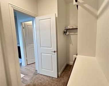 3621 Arabella Way - Photo Thumbnail 25