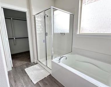 3621 Arabella Way - Photo Thumbnail 22