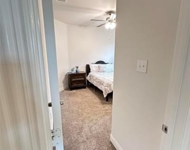 3621 Arabella Way - Photo Thumbnail 18