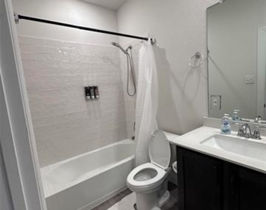 3621 Arabella Way - Photo Thumbnail 9