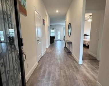 3621 Arabella Way - Photo Thumbnail 19