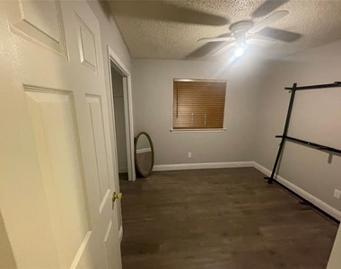 114 Crestridge Drive - Photo Thumbnail 14