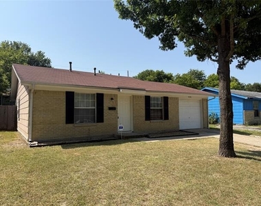 4250 Wiley College Drive - Photo Thumbnail 2