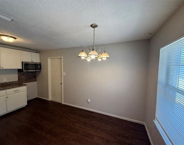 4250 Wiley College Drive - Photo Thumbnail 5