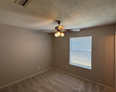 4250 Wiley College Drive - Photo Thumbnail 15