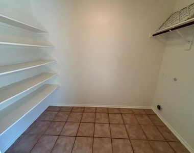 1428 Wind Dancer Trail - Photo Thumbnail 10