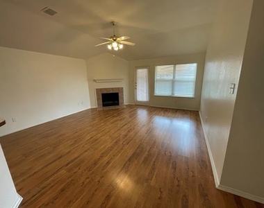 1428 Wind Dancer Trail - Photo Thumbnail 4