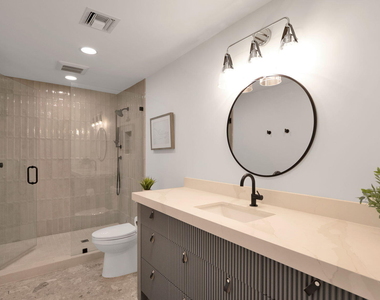 11842 N Miller Road - Photo Thumbnail 40