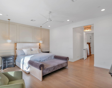 11842 N Miller Road - Photo Thumbnail 54