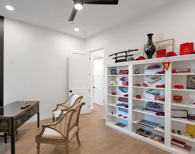 11842 N Miller Road - Photo Thumbnail 51