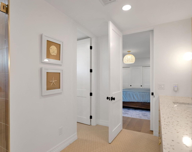 11842 N Miller Road - Photo Thumbnail 42
