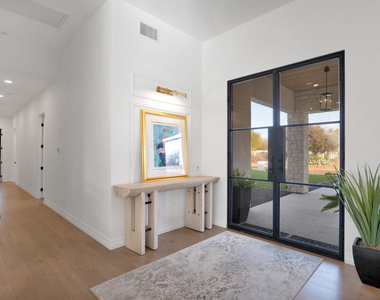 11842 N Miller Road - Photo Thumbnail 13