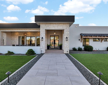11842 N Miller Road - Photo Thumbnail 1