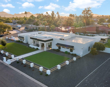 11842 N Miller Road - Photo Thumbnail 76
