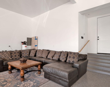 11842 N Miller Road - Photo Thumbnail 101