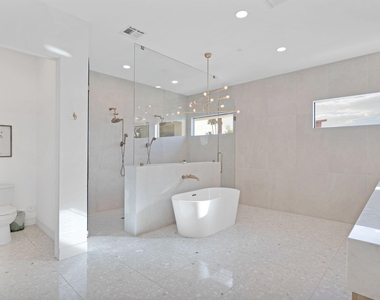 11842 N Miller Road - Photo Thumbnail 59