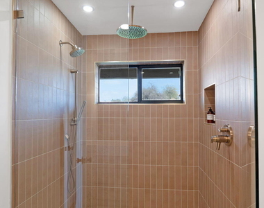 11842 N Miller Road - Photo Thumbnail 47