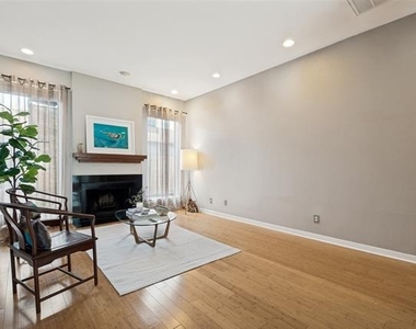 4031 Holland Avenue - Photo Thumbnail 6