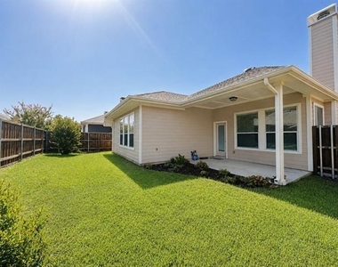 5724 Silverton Avenue - Photo Thumbnail 17