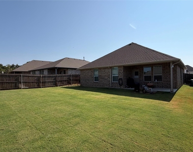 2104 Blackcap Street - Photo Thumbnail 8