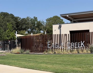 2104 Blackcap Street - Photo Thumbnail 9