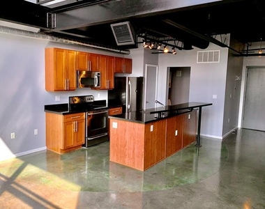 3110 Thomas Avenue - Photo Thumbnail 8