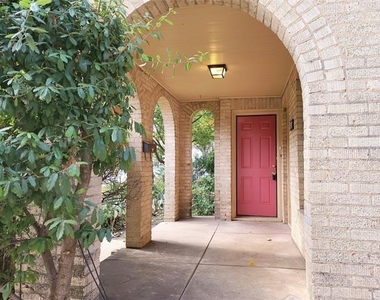 5707 Ross Avenue - Photo Thumbnail 22