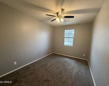 21887 N 181st Avenue - Photo Thumbnail 10