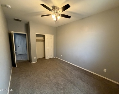 21887 N 181st Avenue - Photo Thumbnail 11