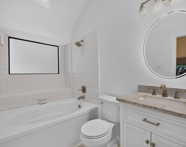 2084 Sundance Court - Photo Thumbnail 15