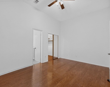 2084 Sundance Court - Photo Thumbnail 14