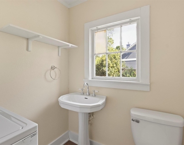 408 S College Street - Photo Thumbnail 15