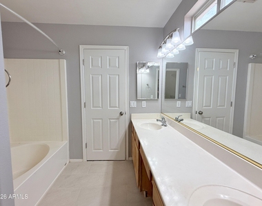 805 S Esmeralda -- - Photo Thumbnail 15