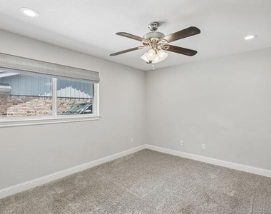 10215 Dale Crest Drive - Photo Thumbnail 22