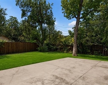 10215 Dale Crest Drive - Photo Thumbnail 24