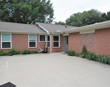 1026 Thomas Street - Photo Thumbnail 1