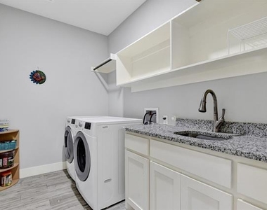 3101 S College Boulevard - Photo Thumbnail 18
