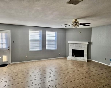 1217 Evergreen Street - Photo Thumbnail 4