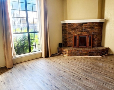 3500 E Park Boulevard - Photo Thumbnail 3