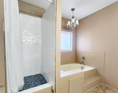 3500 E Park Boulevard - Photo Thumbnail 4
